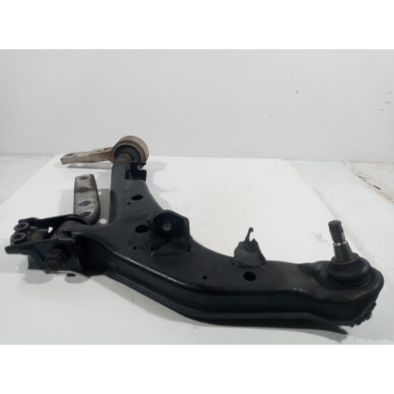 Recambio de brazo suspension inferior delantero izquierdo para nissan primera berlina (p12) acenta referencia OEM IAM Recambio de brazo suspension inferior delantero izquierdo para nissan primera berlina (p12) acenta referencia OEM IAM