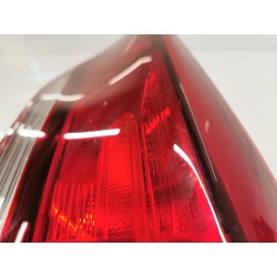 Recambio de piloto trasero central derecho para kia rio (yb) business referencia OEM IAM 92404H8  