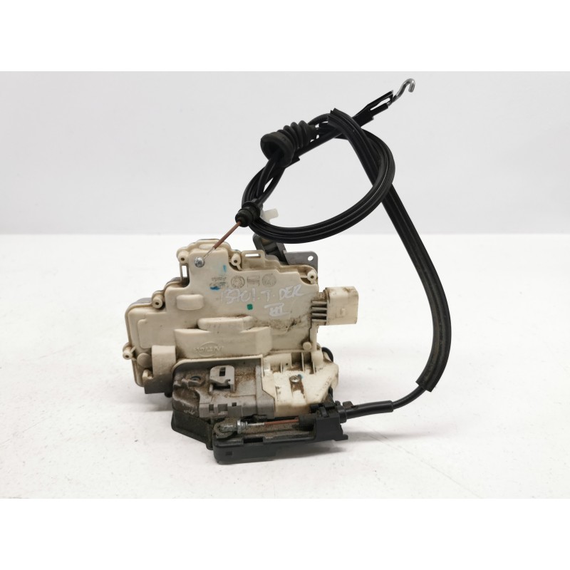 Recambio de cerradura puerta trasera derecha para volkswagen passat variant (3c5) trendline referencia OEM IAM Recambio de cerradura puerta trasera derecha para volkswagen passat variant (3c5) trendline referencia OEM IAM