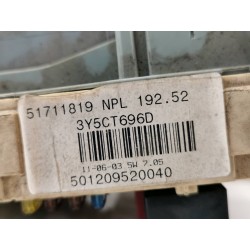 Recambio de caja reles / fusibles para fiat stilo (192) 1.9 jtd 80 active referencia OEM IAM 501209520040 51711819NPL 
