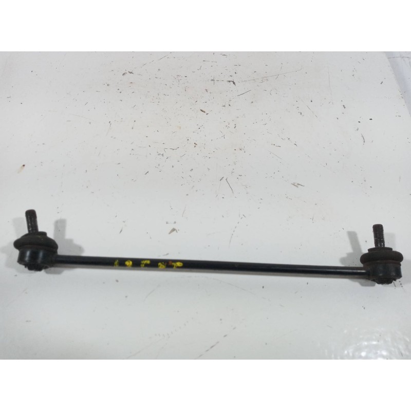 Recambio de tirante delantero izquierdo para peugeot 206 berlina x-line referencia OEM IAM Recambio de tirante delantero izquierdo para peugeot 206 berlina x-line referencia OEM IAM