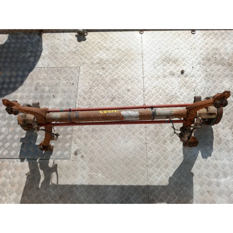 Recambio de puente trasero para peugeot 206 berlina xr referencia OEM IAM Recambio de puente trasero para peugeot 206 berlina xr referencia OEM IAM