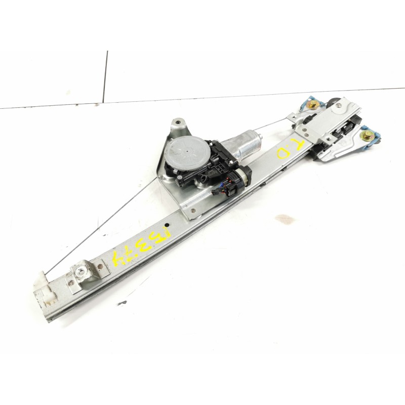 Recambio de elevalunas trasero derecho para mitsubishi grandis (na0w) referencia OEM IAM MR989947 0620402220 Recambio de elevalunas trasero derecho para mitsubishi grandis (na0w) referencia OEM IAM MR989947 0620402220