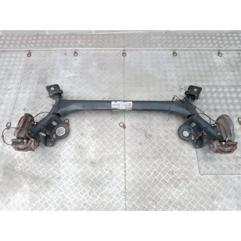 Recambio de puente trasero para citroen c4 berlina lx referencia OEM IAM Recambio de puente trasero para citroen c4 berlina lx referencia OEM IAM