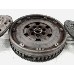 Recambio de kit de embrague para volvo v40 familiar 1.9 d+ (85kw) referencia OEM IAM   