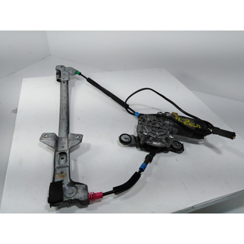 Recambio de elevalunas delantero izquierdo para audi 100 berlina (c4) básico referencia OEM IAM Recambio de elevalunas delantero izquierdo para audi 100 berlina (c4) básico referencia OEM IAM