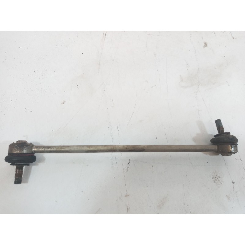 Recambio de tirante delantero derecho para volkswagen passat berlina (3b3) comfortline referencia OEM IAM Recambio de tirante delantero derecho para volkswagen passat berlina (3b3) comfortline referencia OEM IAM