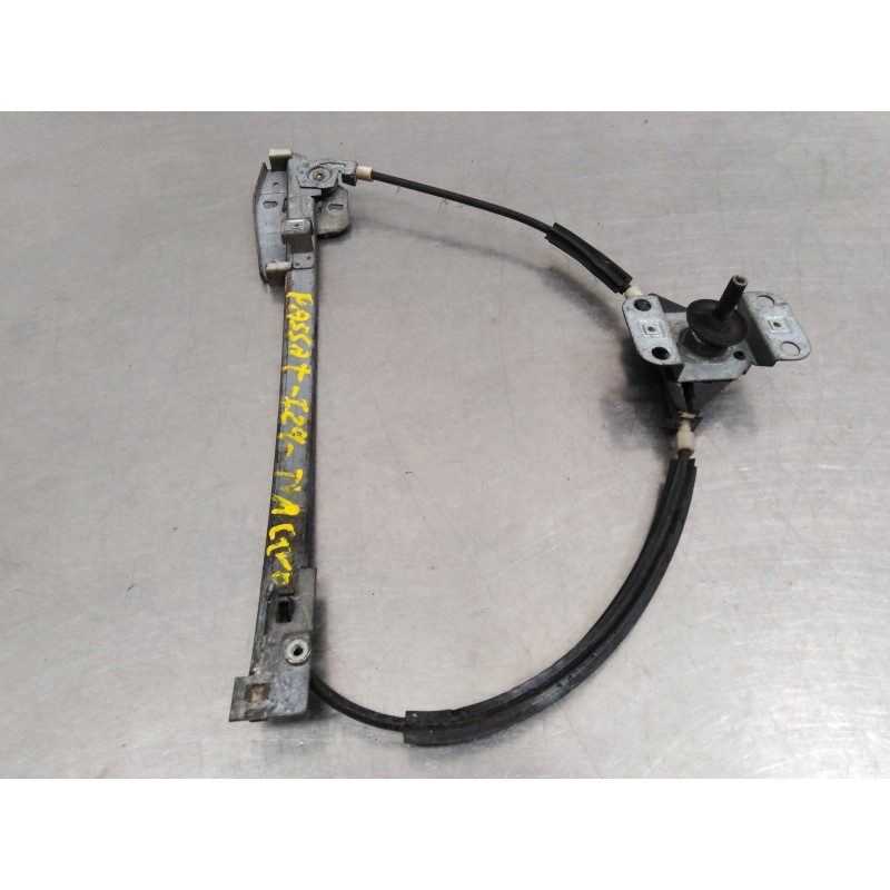 Recambio de elevalunas trasero izquierdo para volkswagen passat berlina (312) gl referencia OEM IAM   