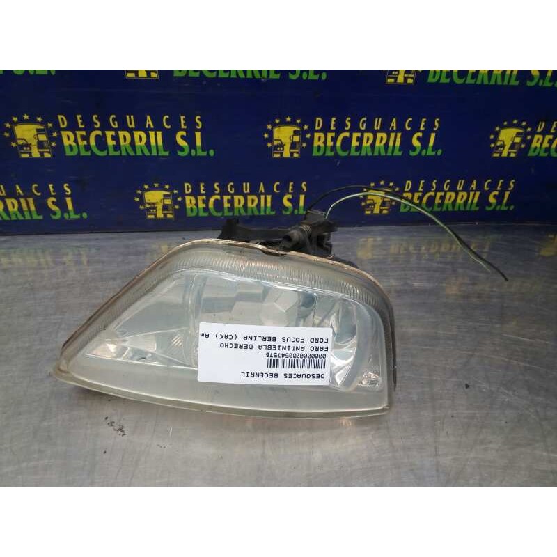 Recambio de faro antiniebla derecho para ford focus berlina (cak) ambiente referencia OEM IAM Recambio de faro antiniebla derecho para ford focus berlina (cak) ambiente referencia OEM IAM