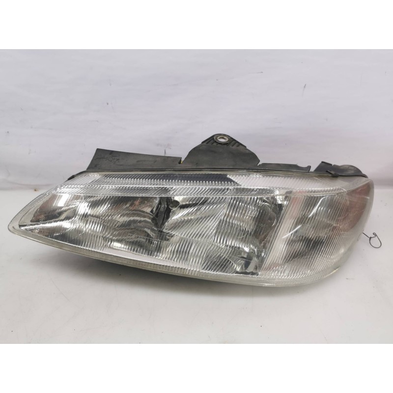 Recambio de faro izquierdo para peugeot 406 berlina (s1/s2) sl referencia OEM IAM Recambio de faro izquierdo para peugeot 406 berlina (s1/s2) sl referencia OEM IAM