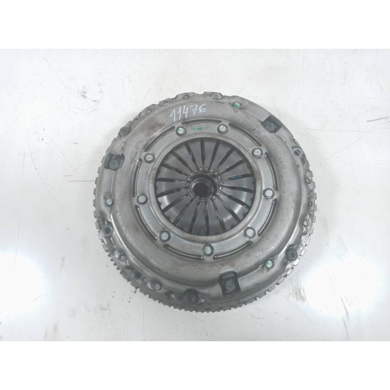 Recambio de kit de embrague para citroen xsara picasso 2.0 hdi referencia OEM IAM   
