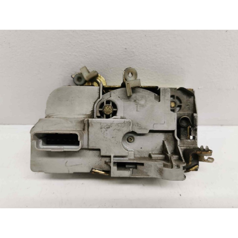 Recambio de cerradura puerta delantera izquierda para citroen c5 berlina sx (e) referencia OEM IAM Recambio de cerradura puerta delantera izquierda para citroen c5 berlina sx (e) referencia OEM IAM