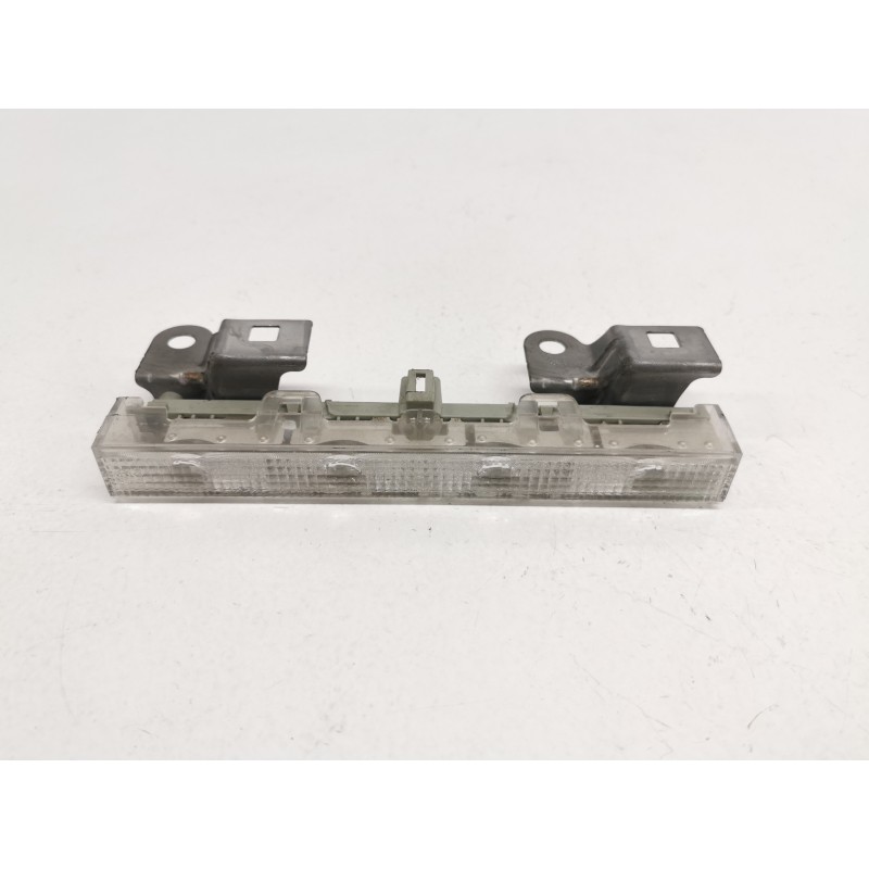 Recambio de luz central de freno para toyota auris luna referencia OEM IAM Recambio de luz central de freno para toyota auris luna referencia OEM IAM
