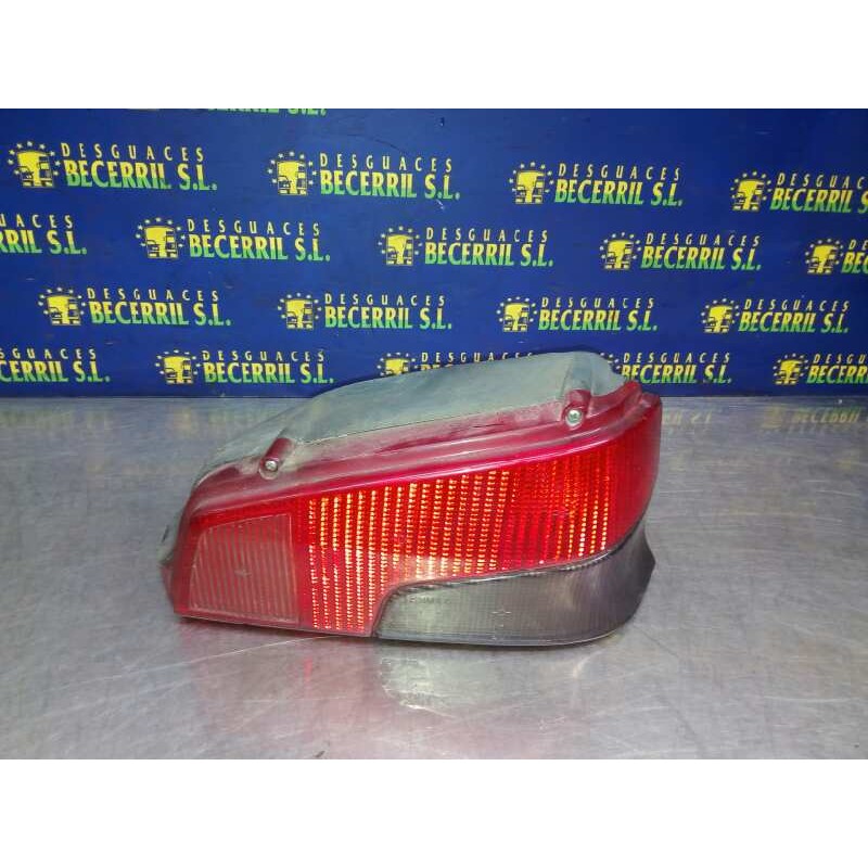 Recambio de piloto trasero derecho para peugeot 106 (s1) kid referencia OEM IAM Recambio de piloto trasero derecho para peugeot 106 (s1) kid referencia OEM IAM