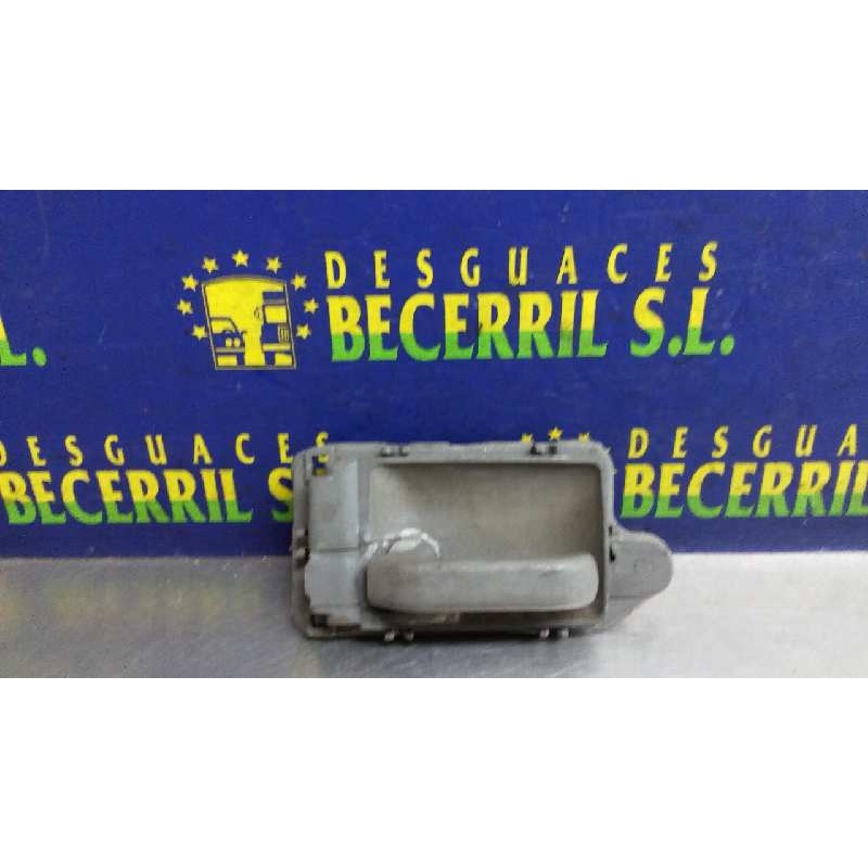 Recambio de maneta interior trasera izquierda para peugeot 205 berlina 1.4 generation referencia OEM IAM Recambio de maneta interior trasera izquierda para peugeot 205 berlina 1.4 generation referencia OEM IAM