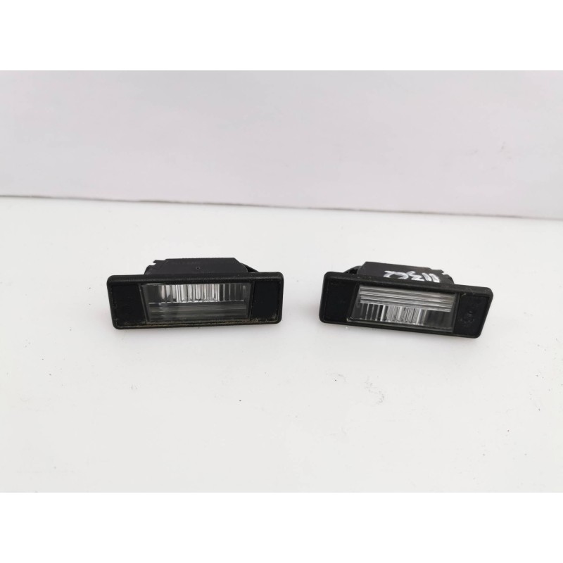 Recambio de piloto matricula para nissan qashqai (j10) acenta 4x4 referencia OEM IAM Recambio de piloto matricula para nissan qashqai (j10) acenta 4x4 referencia OEM IAM