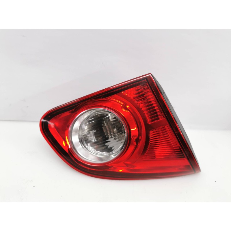 Recambio de piloto trasero central izquierdo para nissan qashqai (j10) acenta 4x4 referencia OEM IAM Recambio de piloto trasero central izquierdo para nissan qashqai (j10) acenta 4x4 referencia OEM IAM