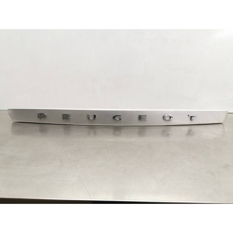 Recambio de maneta exterior porton para peugeot 308 sw confort referencia OEM IAM Recambio de maneta exterior porton para peugeot 308 sw confort referencia OEM IAM