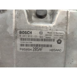 Recambio de centralita motor uce para chrysler voyager (rg) 2.8 crd grand voyager limited referencia OEM IAM 0281012121 P0509428