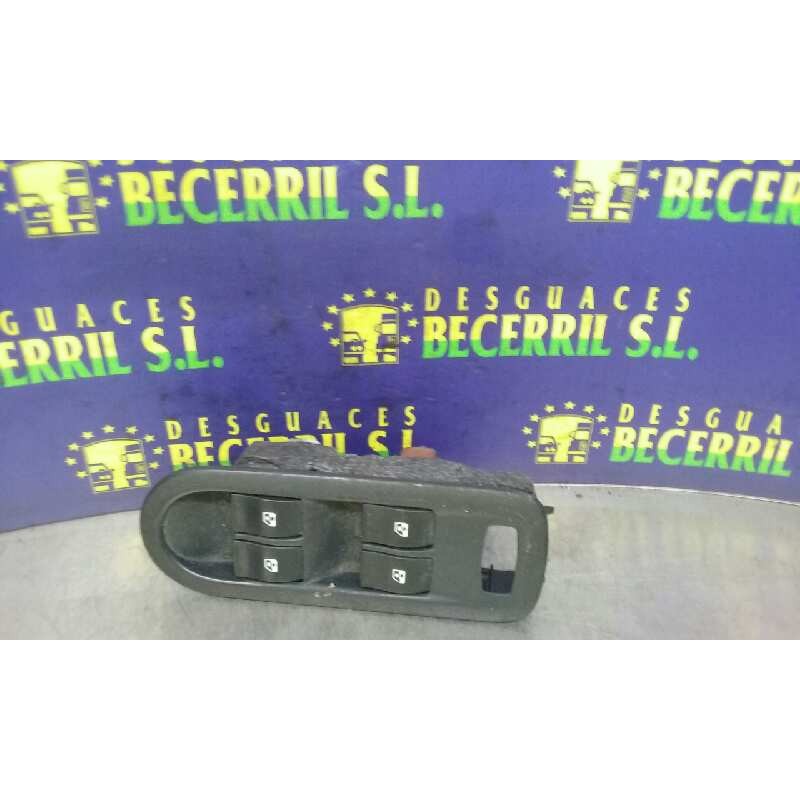 Recambio de mando elevalunas delantero izquierdo para renault megane ii berlina 5p confort authentique referencia OEM IAM 156018