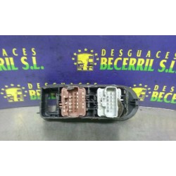 Recambio de mando elevalunas delantero izquierdo para renault megane ii berlina 5p confort authentique referencia OEM IAM 156018