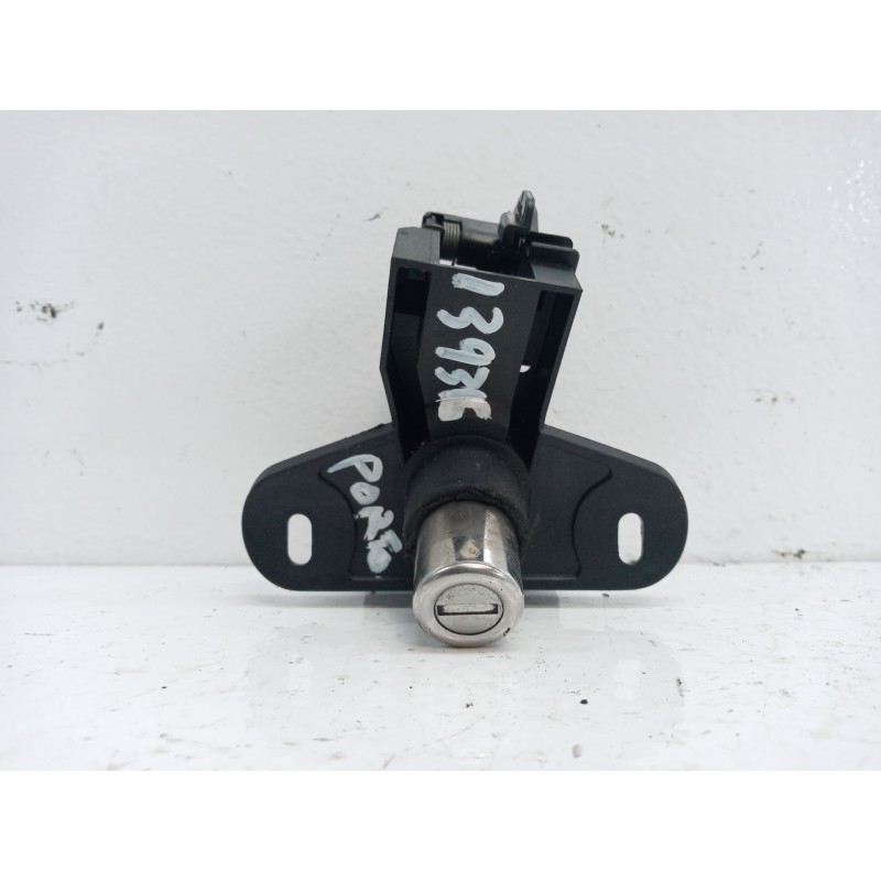 Recambio de cerradura maletero / porton para opel astra g berlina club referencia OEM IAM Recambio de cerradura maletero / porton para opel astra g berlina club referencia OEM IAM