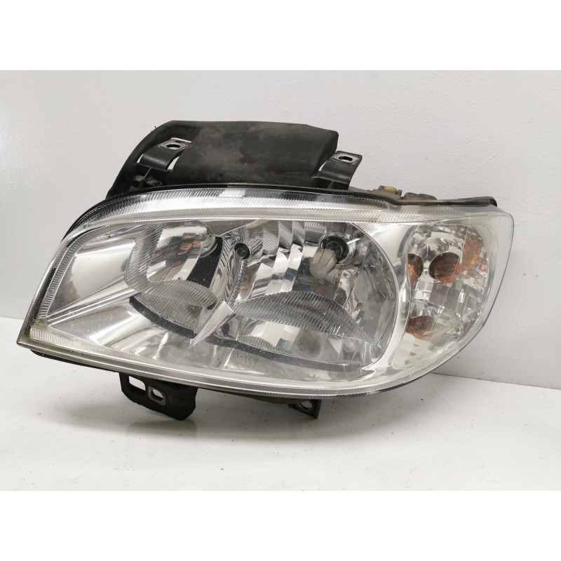 Recambio de faro izquierdo para seat cordoba berlina (6k2) sport referencia OEM IAM Recambio de faro izquierdo para seat cordoba berlina (6k2) sport referencia OEM IAM