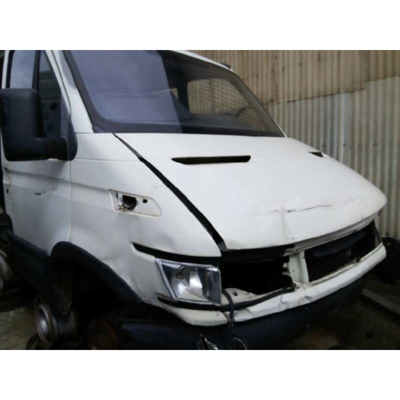 iveco daily caja cerrada (1999 =>) del año 2003 iveco daily caja cerrada (1999 =>) del año 2003