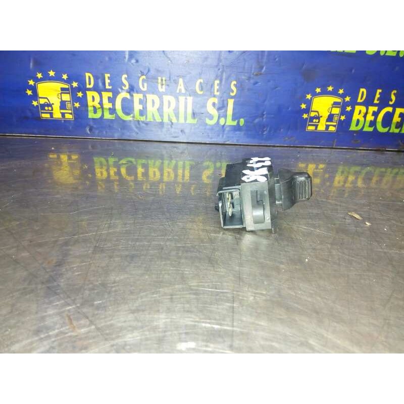 Recambio de mando elevalunas delantero izquierdo para chrysler neon (pl) 1.6 le referencia OEM IAM Recambio de mando elevalunas delantero izquierdo para chrysler neon (pl) 1.6 le referencia OEM IAM