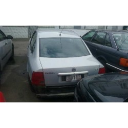 volkswagen passat berlina (3b2) del año 2000