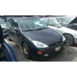 ford focus berlina (cak) del año 2000
