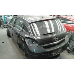 opel astra h berlina del año 2004