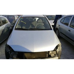 opel corsa c del año 2001