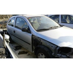 opel corsa c del año 2001