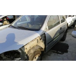 opel corsa c del año 2001