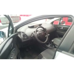 citroen c4 berlina del año 2005