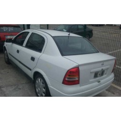 opel astra g berlina del año 2001