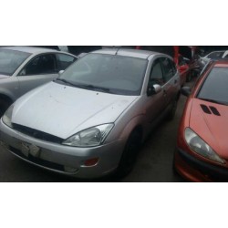 ford focus berlina (cak) del año 1998