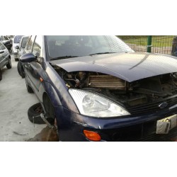 ford focus berlina (cak) del año 2000