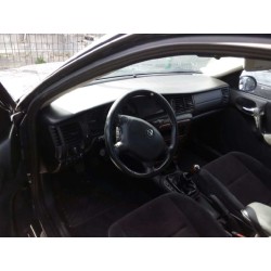 opel vectra b berlina del año 1999