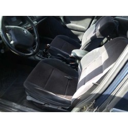 opel vectra b berlina del año 1999