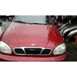daewoo lanos del año 1950