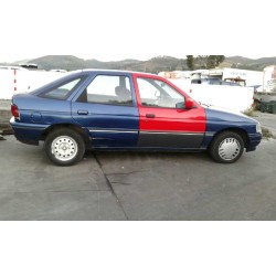 ford escort berlina/turnier del año 1995