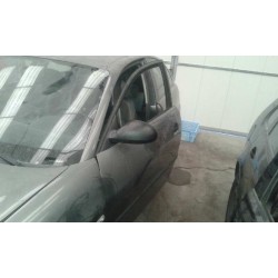seat ibiza (6l1) del año 2003