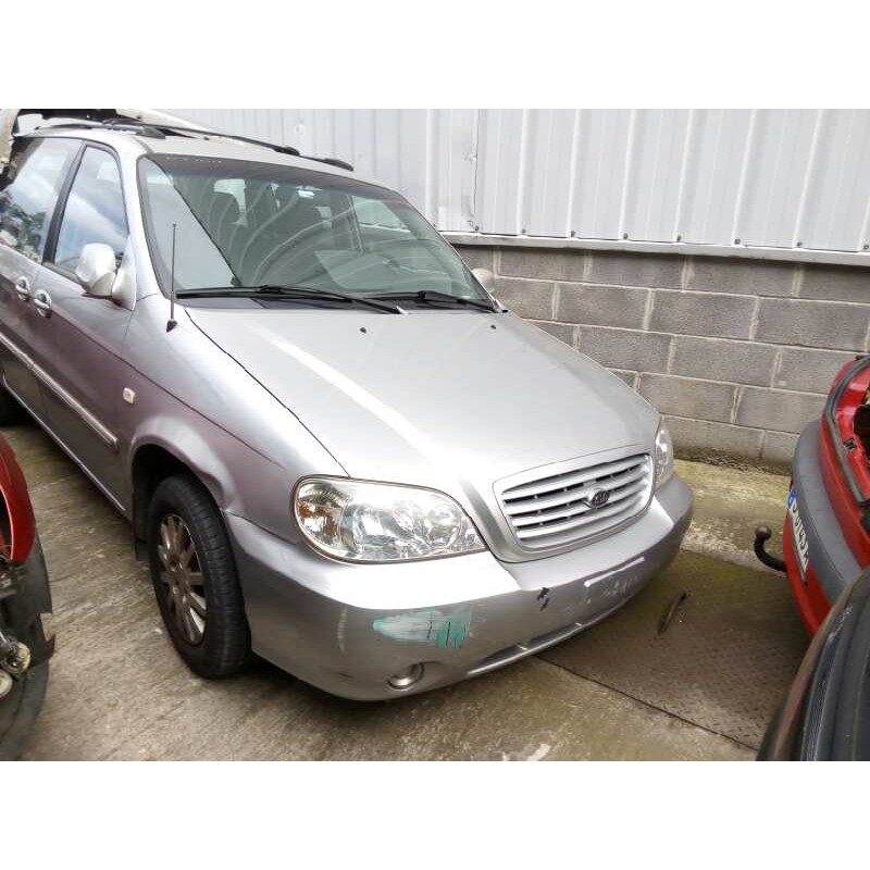 kia carnival ii del año 2001