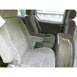 kia carnival ii del año 2001
