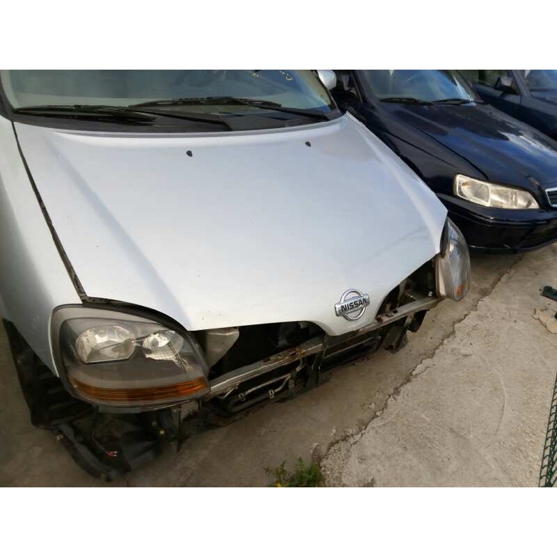 nissan almera tino (v10m) del año 2000