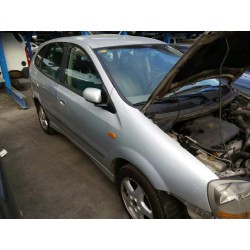 nissan almera tino (v10m) del año 2000