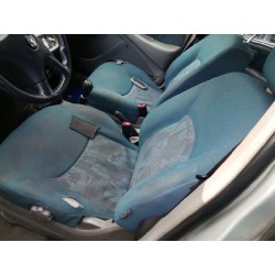 nissan almera tino (v10m) del año 2000