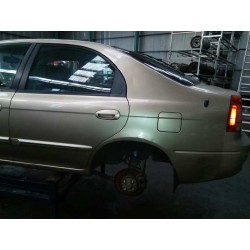 kia shuma ii del año 2000